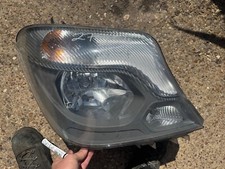 MERCEDES SPRINTER W906 RIGHT DRIVER O/S SIDE HEADLIGHT A9068202661 DAMAGED