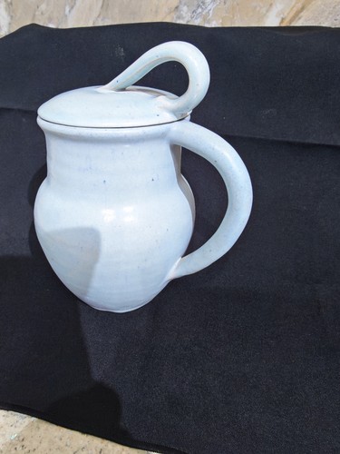 Upchurch studio pottery - upchurch, lidded