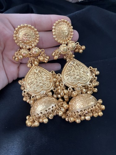 Golden earring jhumka indian - golden,