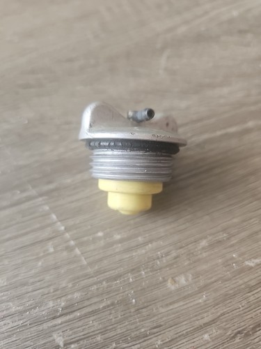 Beta rev fuel tank - 3, cap