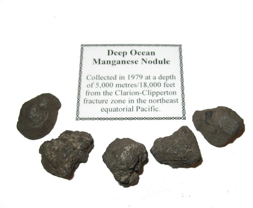 Deep ocean manganese - deep,