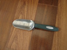 Smith & Hawken Traditional Aluminum Garden Narrow Spade Hand Tool Shovel