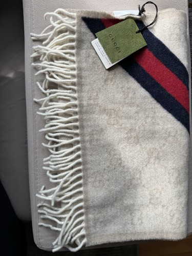 100 wool authentic pattern - 100%,