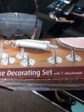 Cake Decorating Set With 7 Attachments  Never Been Used