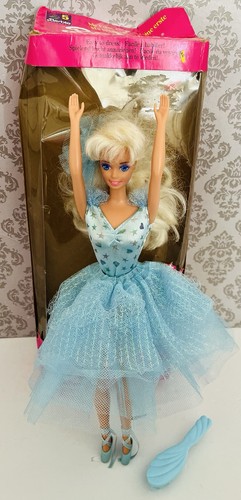 Vintage 1991 barbie first - vintage,