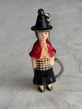 Vintage Keyring - Traditional