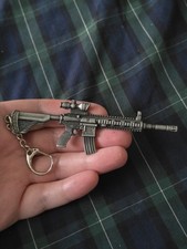 Mini M4 Rifle Gun Keychain – Metal AR15 Assault Rifle Model Key Ring Military...