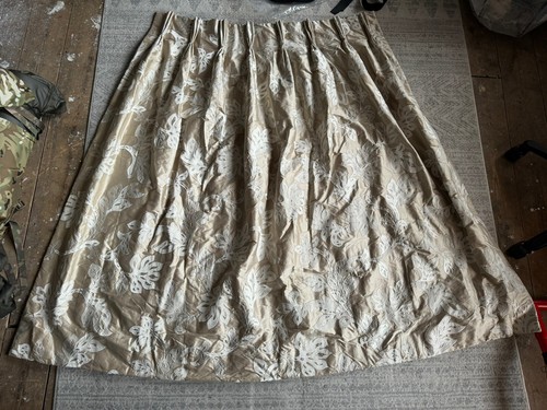 Handmade bespoke silk - /,