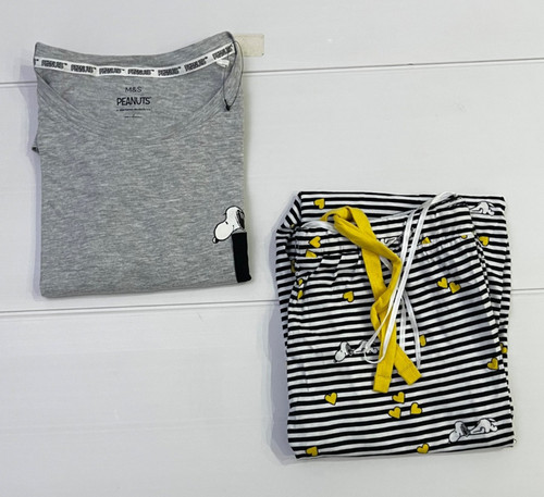 Ladies peanuts 100 - m&s,
