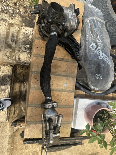 Ford focus throttle - ford, body