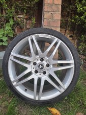 1 X Mercedes E Class AMG 19"