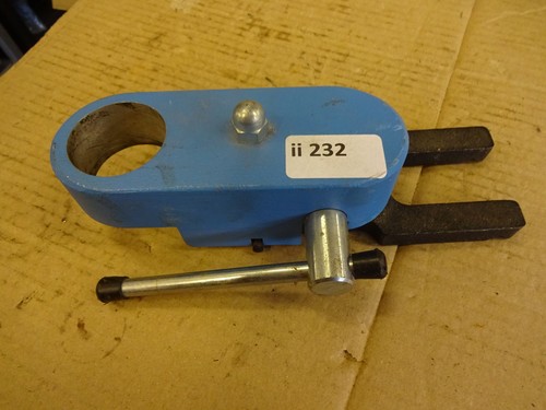 Drill stand clamp over - , centre