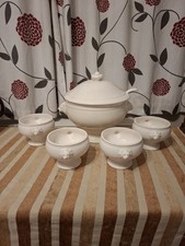 vintage White Lions Head soup