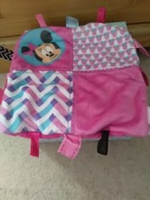 Posh Paws. Minnie Mouse Small Square Comforter. Comfort Blanket With Taggies. ?