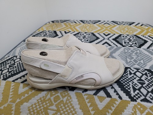 Womens cream clarks active - clarks,
