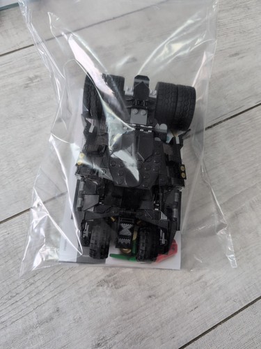 Lego batman batmobile tumbler - batman,
