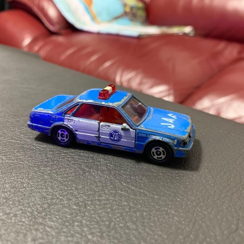Tomica made japan cedric - japan,