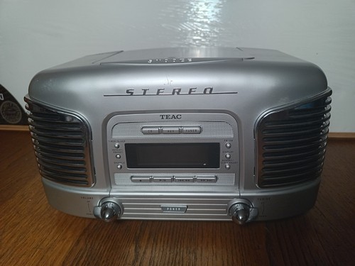 Teac d90 radio - cd/radio, silver