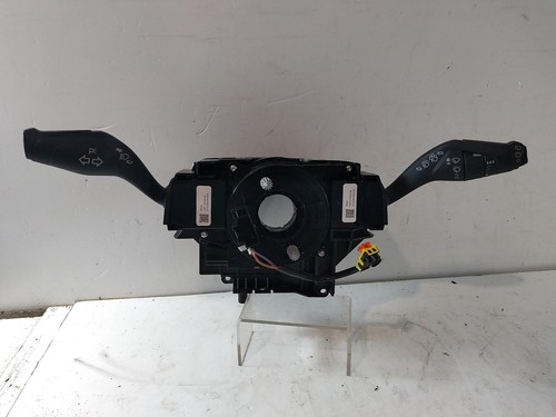 Focus combination switch - focus,