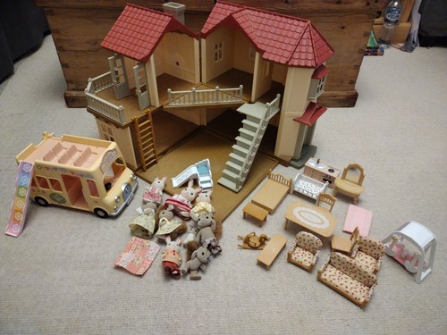 Slyvanian families willow - slyvanian, hall