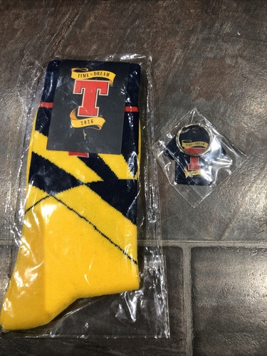 Tennents socks and keyring set - socks,
