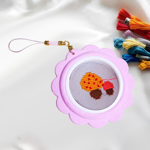 Small embroidery hoop - small,