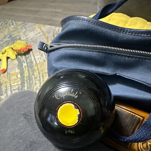 Crysticate lawn bowls - lawn, size