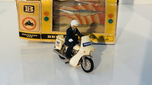 Britains ltd scale 9673 - ltd,