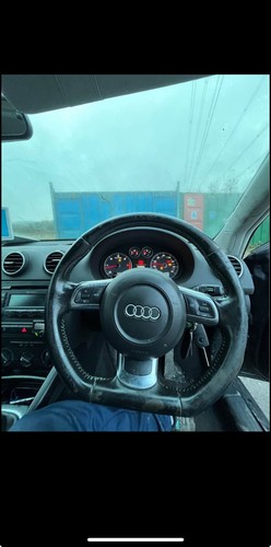 Audi flat bottom - a3,