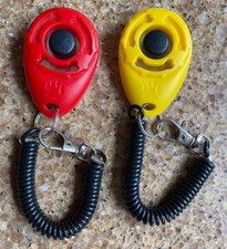 Dog Clicker Puppy Training Pet Dogs Clicker Trainer Teaching Tool - Red & Yellow