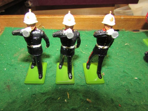 Britains metal royal marine - metal,