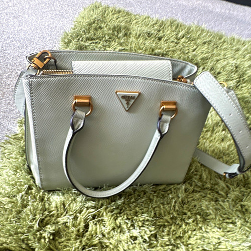 Guess light green saffiano - guess,