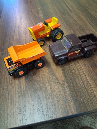Tonka toys sold together - 3,