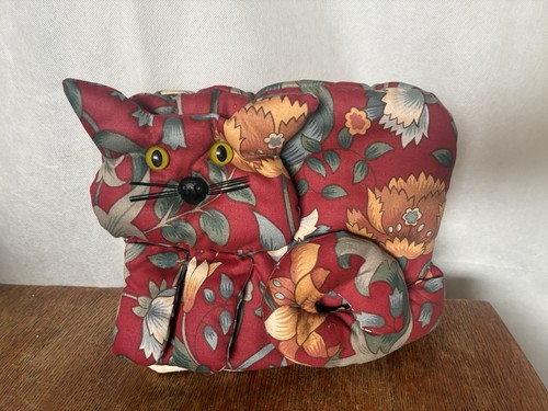 Tea cosy cat - tea,
