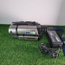 SONY CCD-TRV65E Handycam