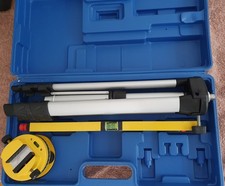 Powerfix Laser Spirit Level KH4008 with Tripod and Carry Case
