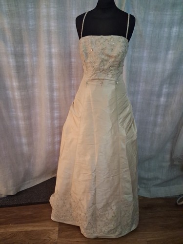 Wedding dress size - , toffee