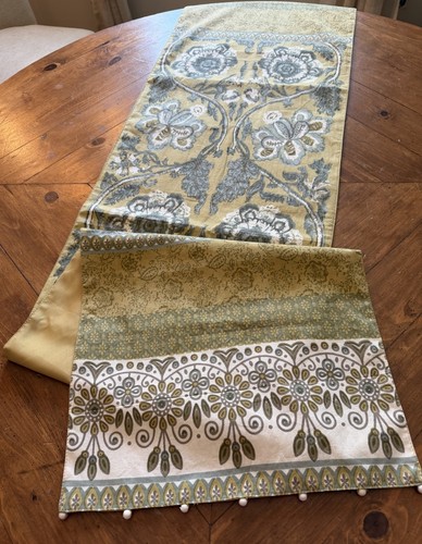 Pier table runner beaded - pier,