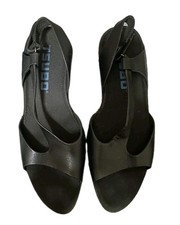 Tsubo Women's Black Shoes Size