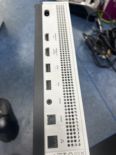 Xbox one - one, s