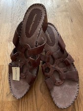 HUSH PUPPIES 'AMARYLLIS' Brown LEATHER Wedge SANDAL