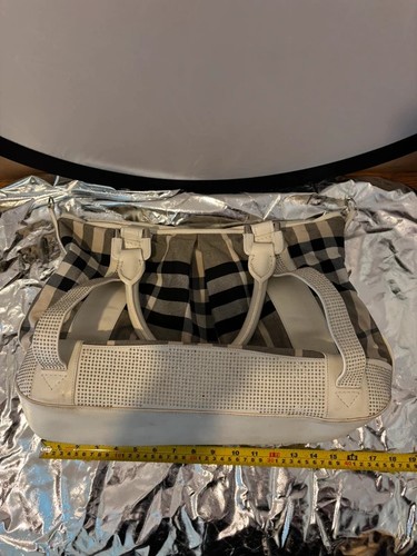 Women burberry handbag - burberry,