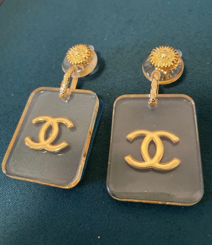 Chanel vintage gold - chanel,