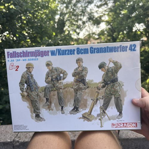 Dragon scale paratrooper - 1:35,