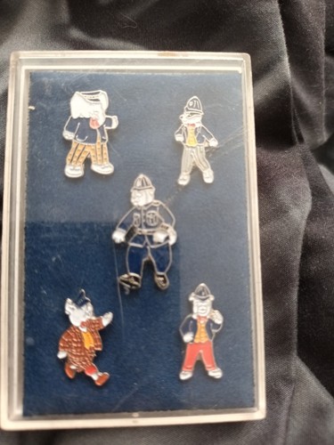 Rupert bear police pin - rupert,