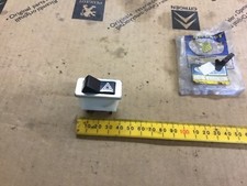 Genuine Peugeot 404 504 hazard   switch citroen 633805 Torrix