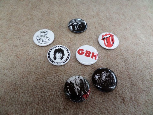 Joblot button badges clash - button, 7