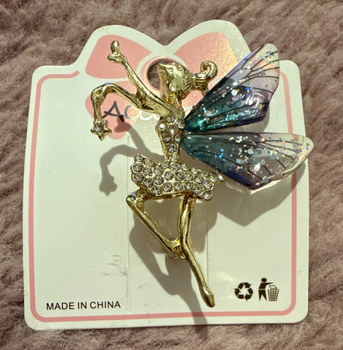 Gold tone fairy - tone, pin