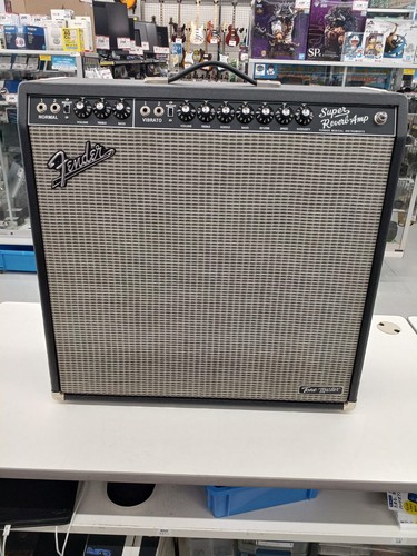 Fender guitar amp - guitar, master