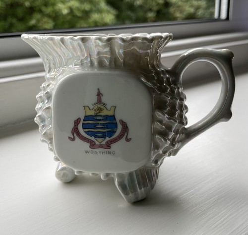 Worthing crested ware china - worthing,